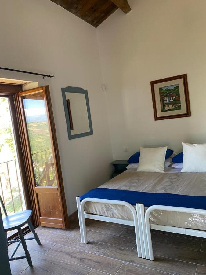 Agriturismo Flara Basciano Luaran gambar
